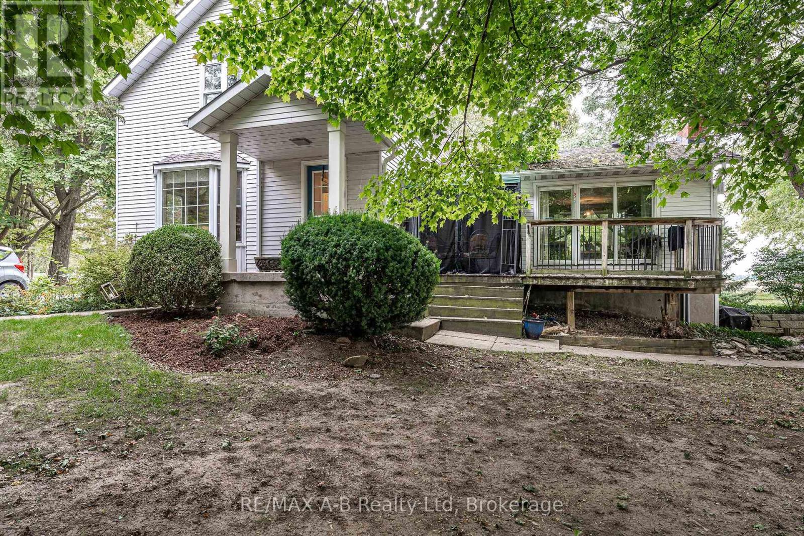 4811 Whalen Line, Lucan Biddulph, Ontario  N0M 1V0 - Photo 9 - X13845286