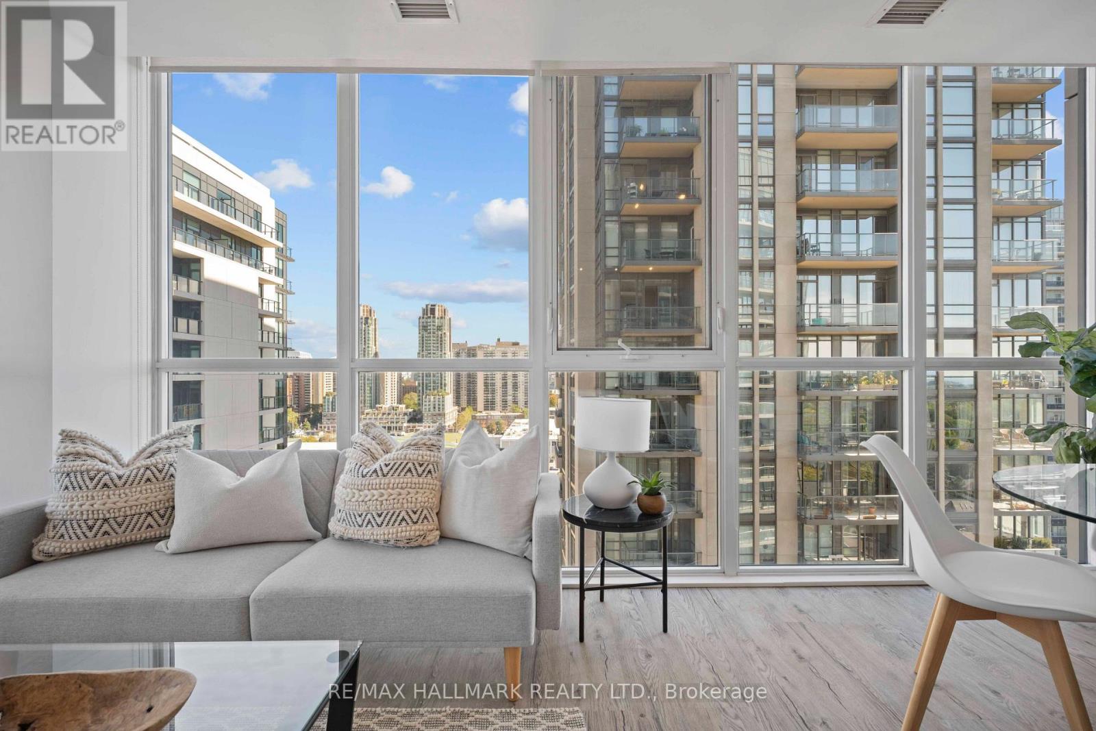 1404 - 530 St Clair Avenue W, Toronto, Ontario  M6C 0A2 - Photo 14 - C13845308