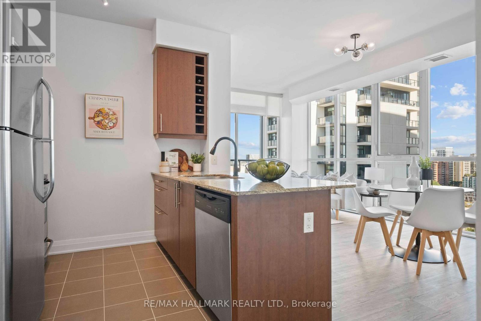 1404 - 530 St Clair Avenue W, Toronto, Ontario  M6C 0A2 - Photo 22 - C13845308