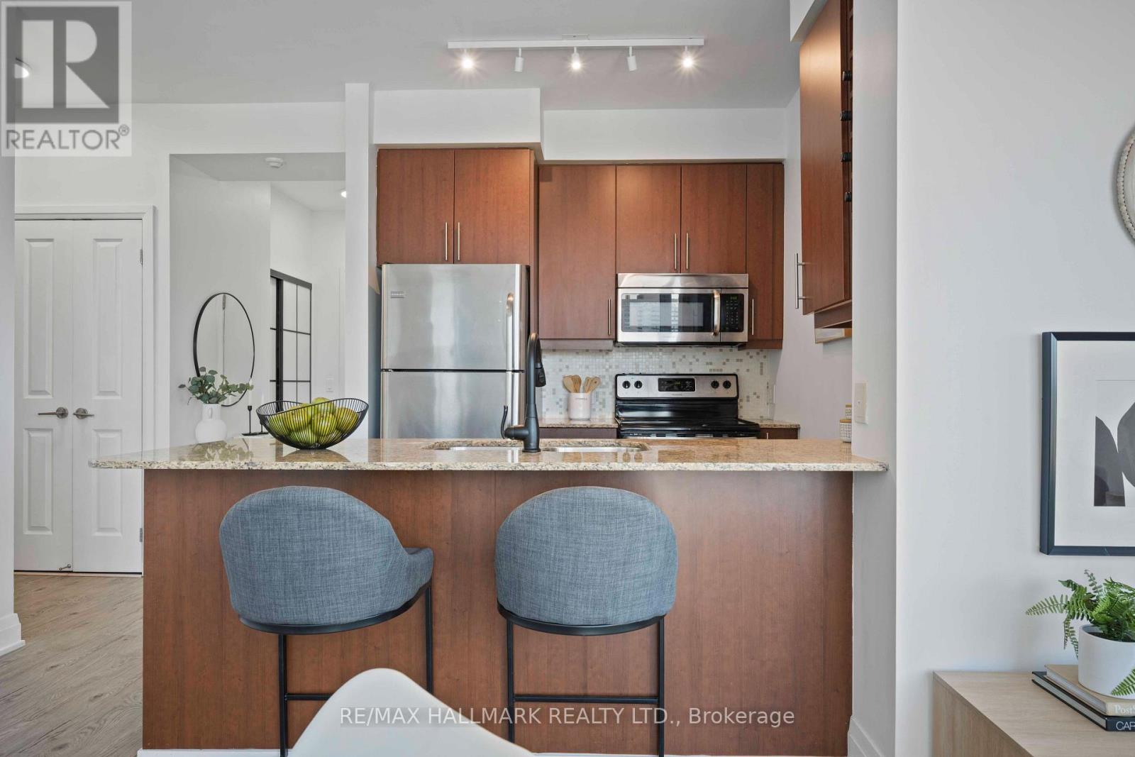 1404 - 530 St Clair Avenue W, Toronto, Ontario  M6C 0A2 - Photo 26 - C13845308