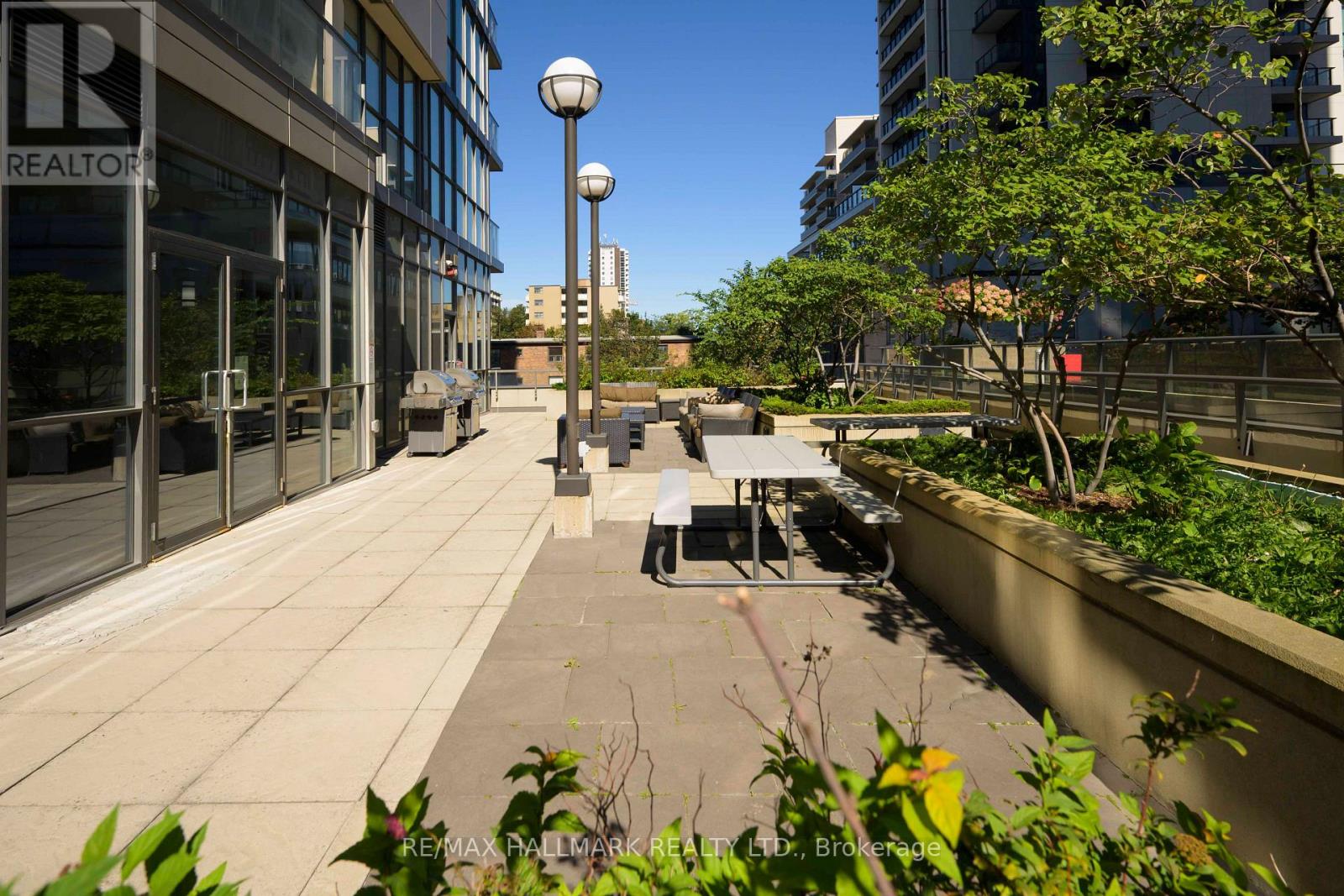 1404 - 530 St Clair Avenue W, Toronto, Ontario  M6C 0A2 - Photo 41 - C13845308
