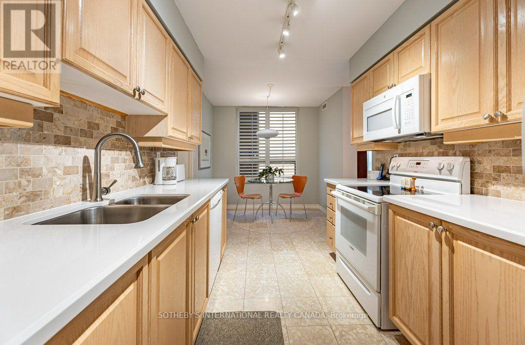 219 - 225 Merton Street, Toronto, Ontario M4S 3H1 - Photo 11 - C13845328