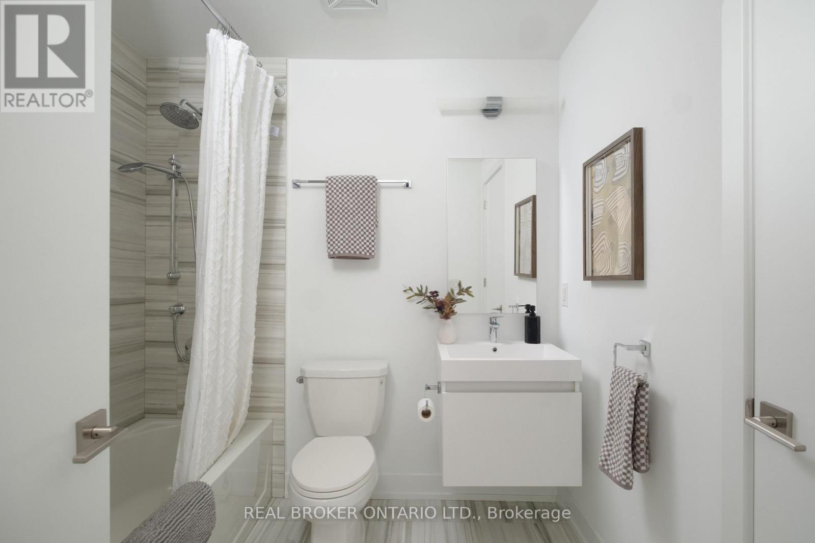 62a Perth Avenue, Toronto, Ontario  M6R 2C1 - Photo 21 - C13845334