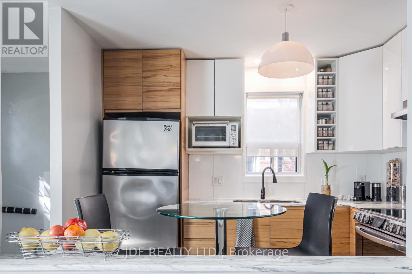 313 Vaughan Road, Toronto, Ontario  M5C 2N5 - Photo 16 - C13845394