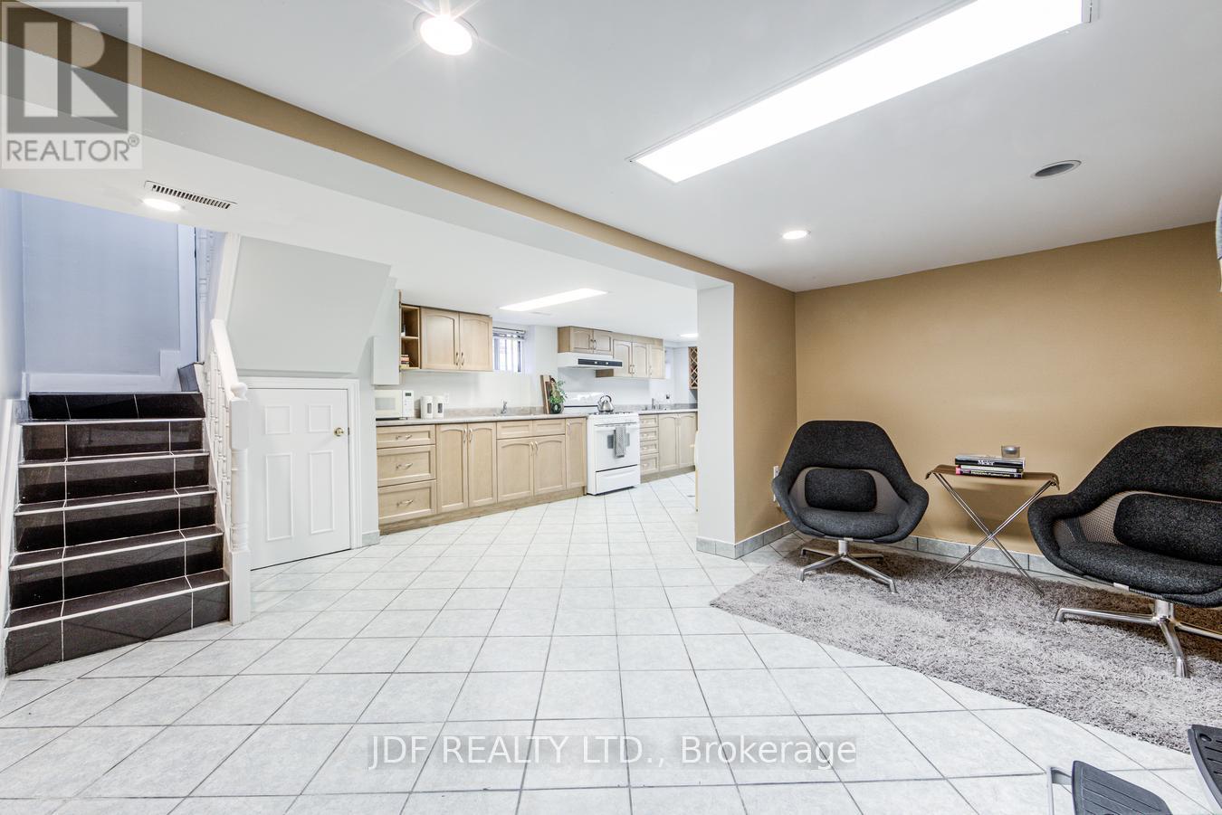 313 Vaughan Road, Toronto, Ontario  M5C 2N5 - Photo 26 - C13845394