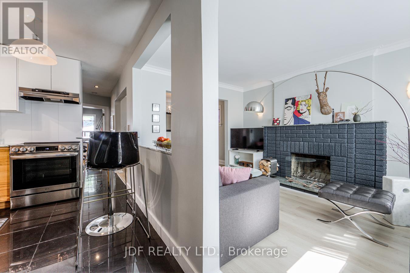 313 Vaughan Road, Toronto, Ontario  M5C 2N5 - Photo 5 - C13845394