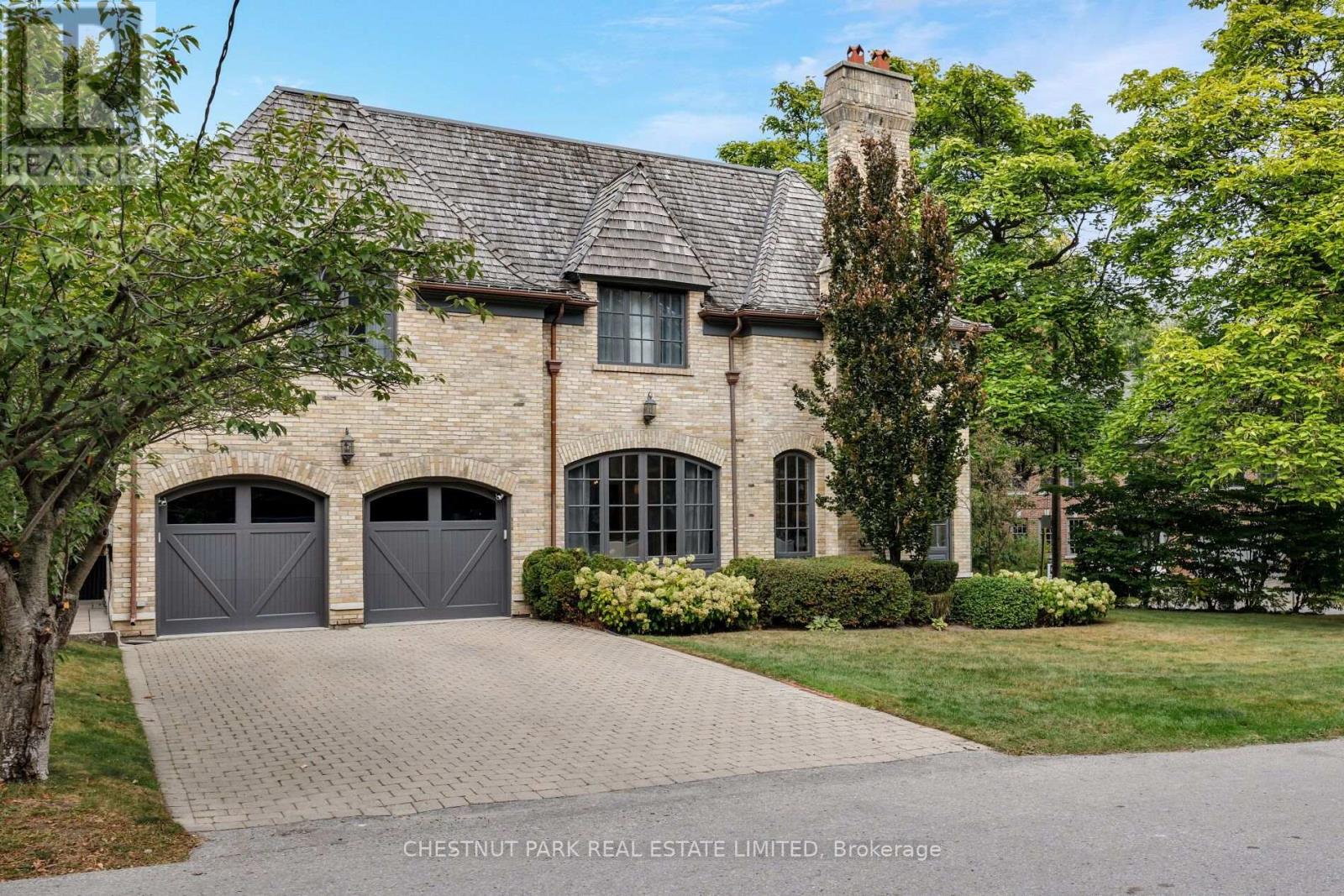 10 Blyth Dale Road, Toronto, Ontario  M4N 3M2 - Photo 2 - C13845434