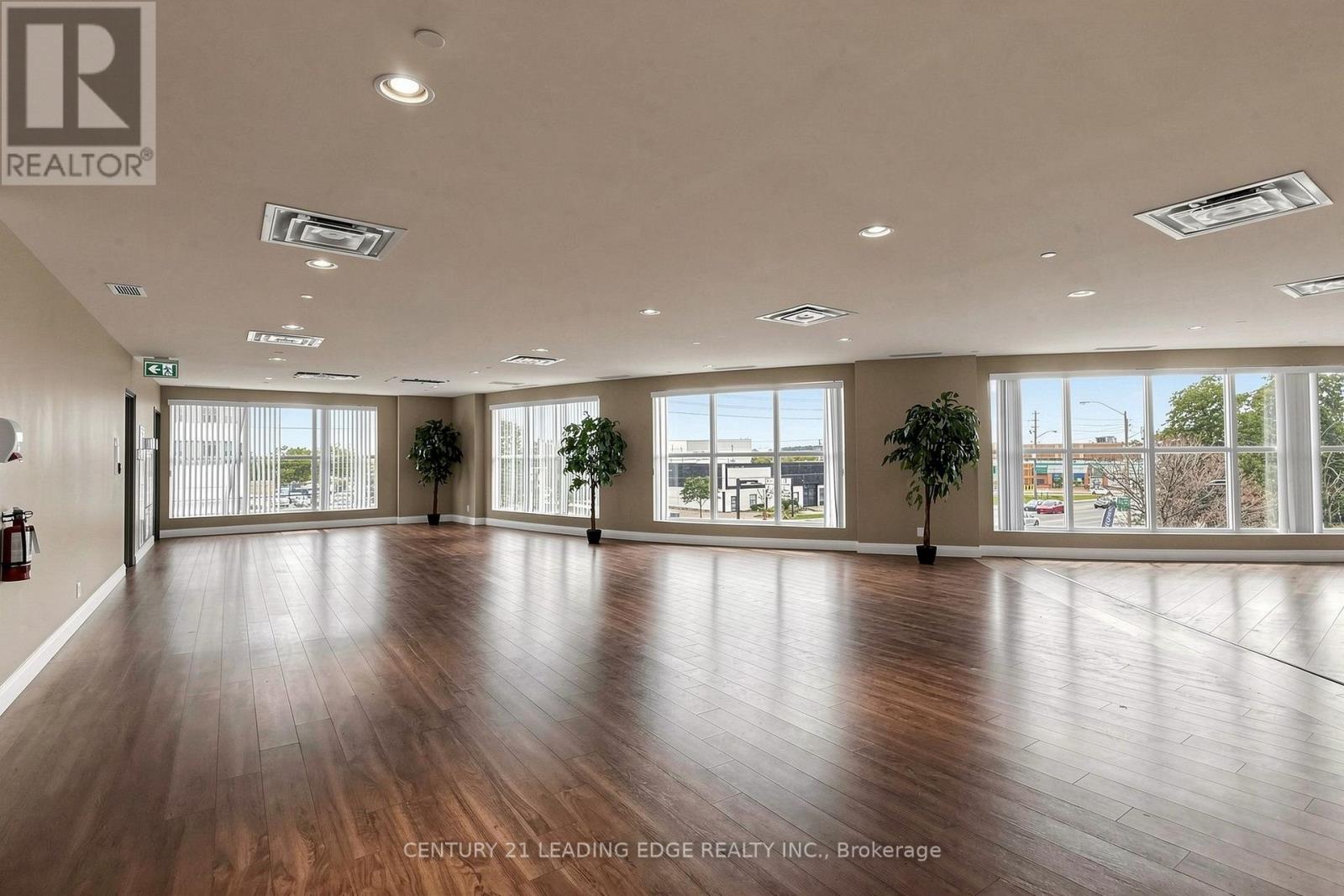 107 - 2150 Lawrence Avenue E, Toronto, Ontario  M1R 3A7 - Photo 40 - E13845278