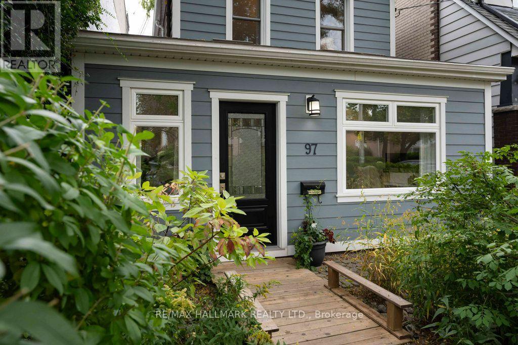97 Coleman Avenue, Toronto, Ontario  M4C 1P8 - Photo 2 - E13845304