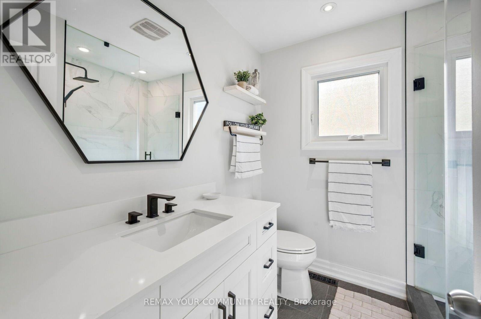 25 Albery Crescent, Aurora, Ontario  L4G 5R8 - Photo 23 - N13845242