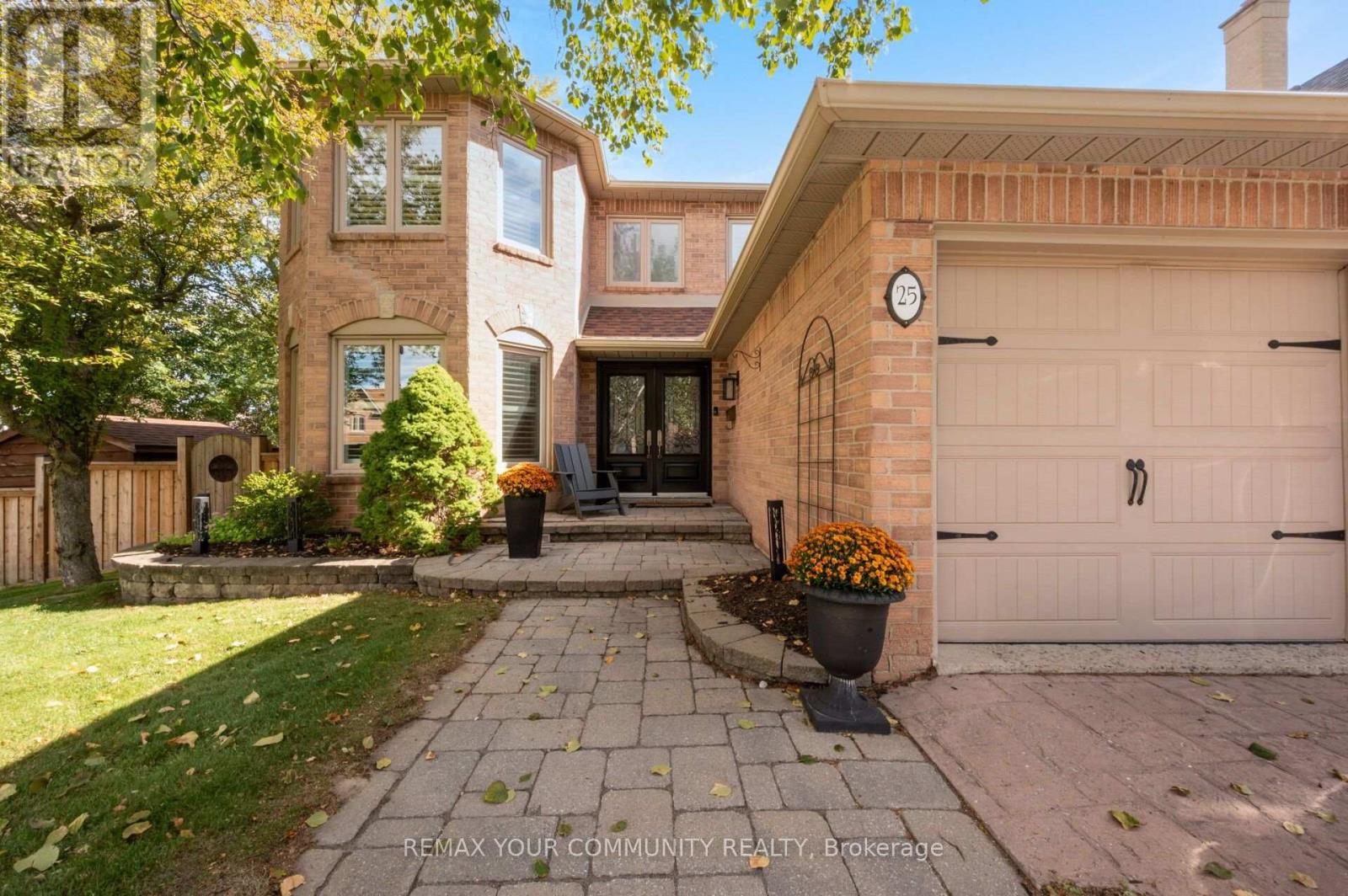 25 Albery Crescent, Aurora, Ontario  L4G 5R8 - Photo 4 - N13845242