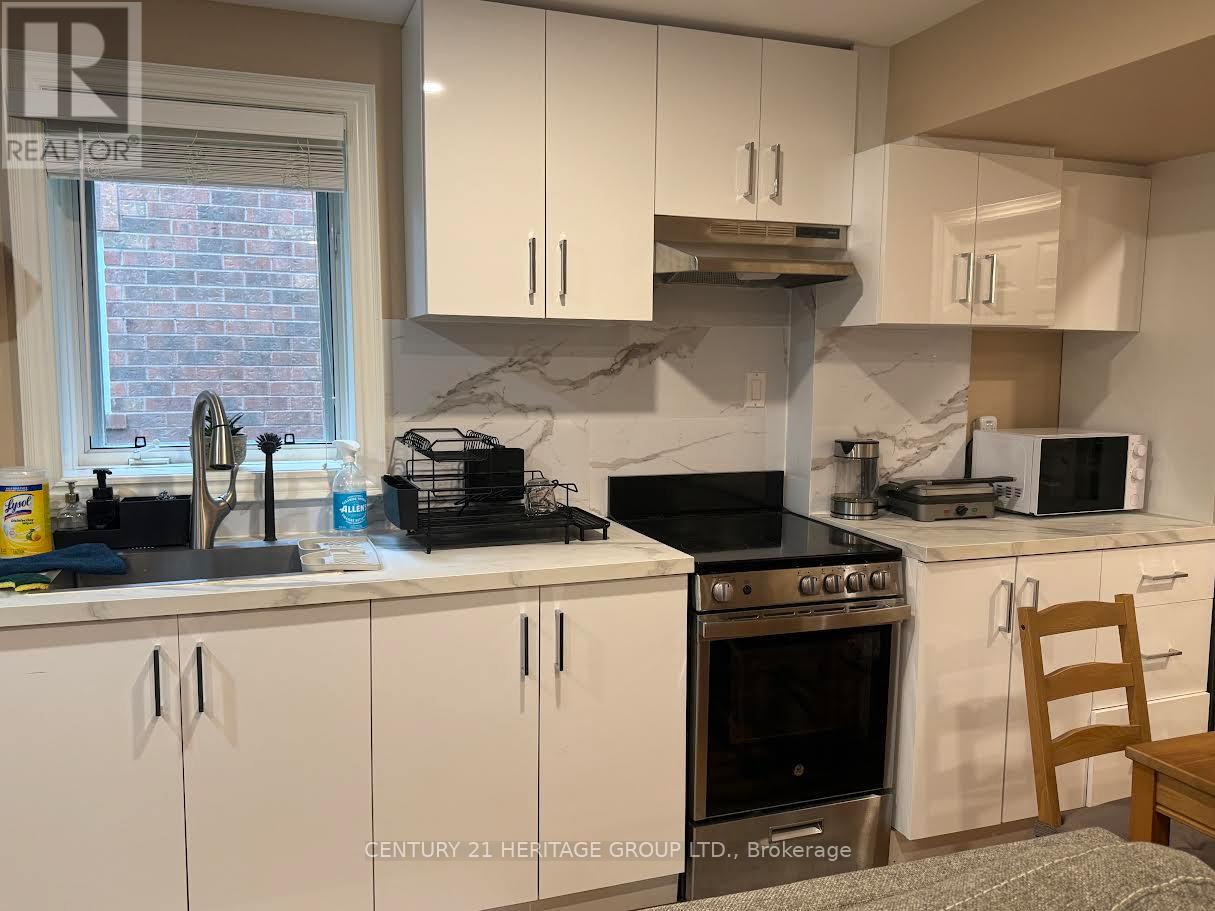 Bsmt - 154 Hollandview Trail, Aurora, Ontario  L4G 7K4 - Photo 4 - N13845248