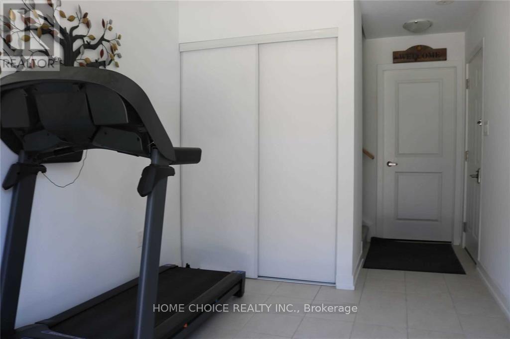 34 Engel Street E, Vaughan, Ontario  L4L 0G9 - Photo 5 - N13845396