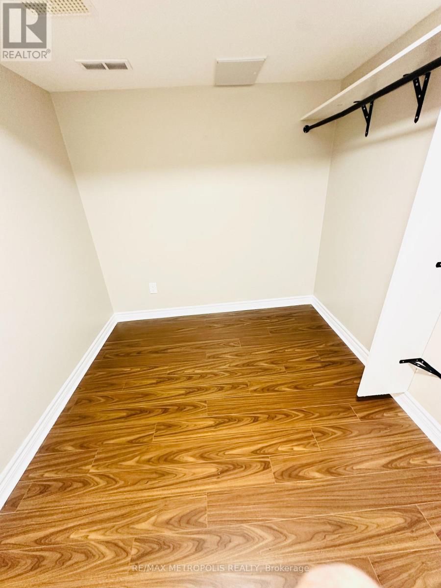 Basement - 6 Wahba Way, Markham, Ontario  L3S 0C1 - Photo 11 - N13845402