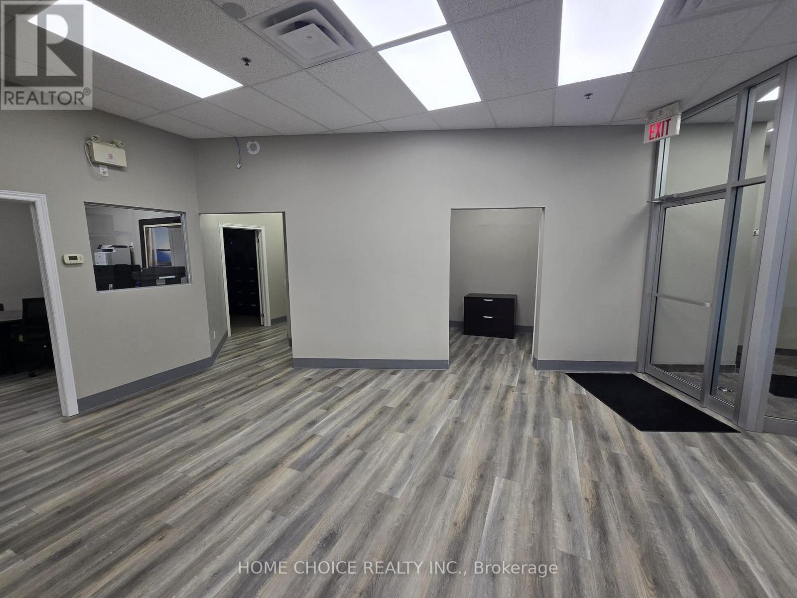 4 - 229 Mapleview Drive E, Barrie, Ontario  L4N 0W5 - Photo 5 - S13845414