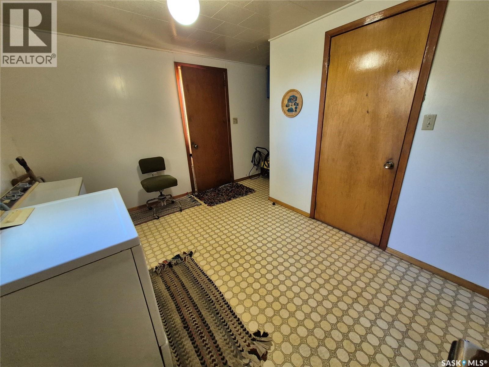 130 Forsyth Street, Radville, Saskatchewan  S0C 2G0 - Photo 13 - SK050003