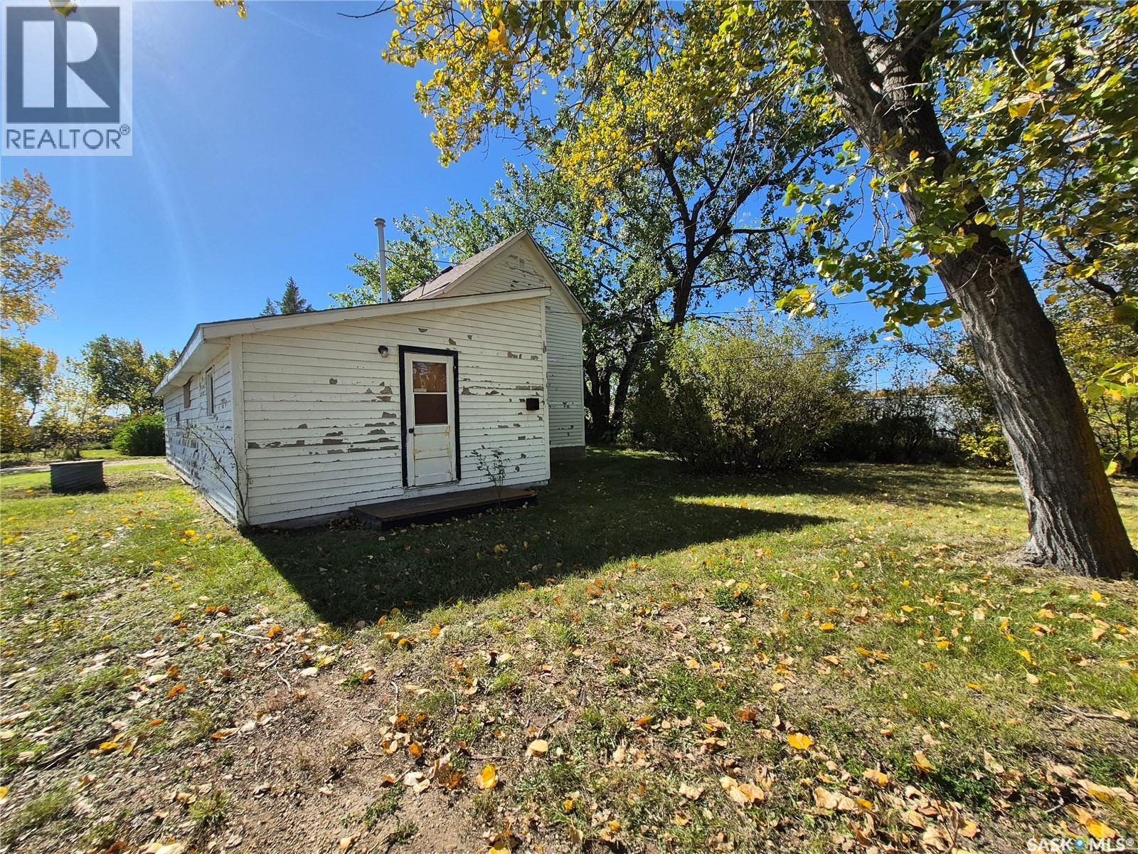 130 Forsyth Street, Radville, Saskatchewan  S0C 2G0 - Photo 4 - SK050003