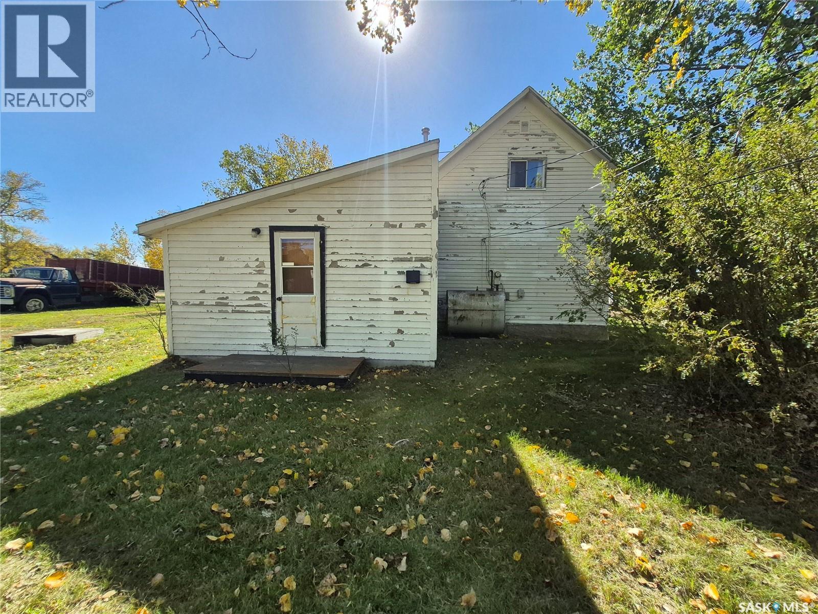 130 Forsyth Street, Radville, Saskatchewan  S0C 2G0 - Photo 9 - SK050003