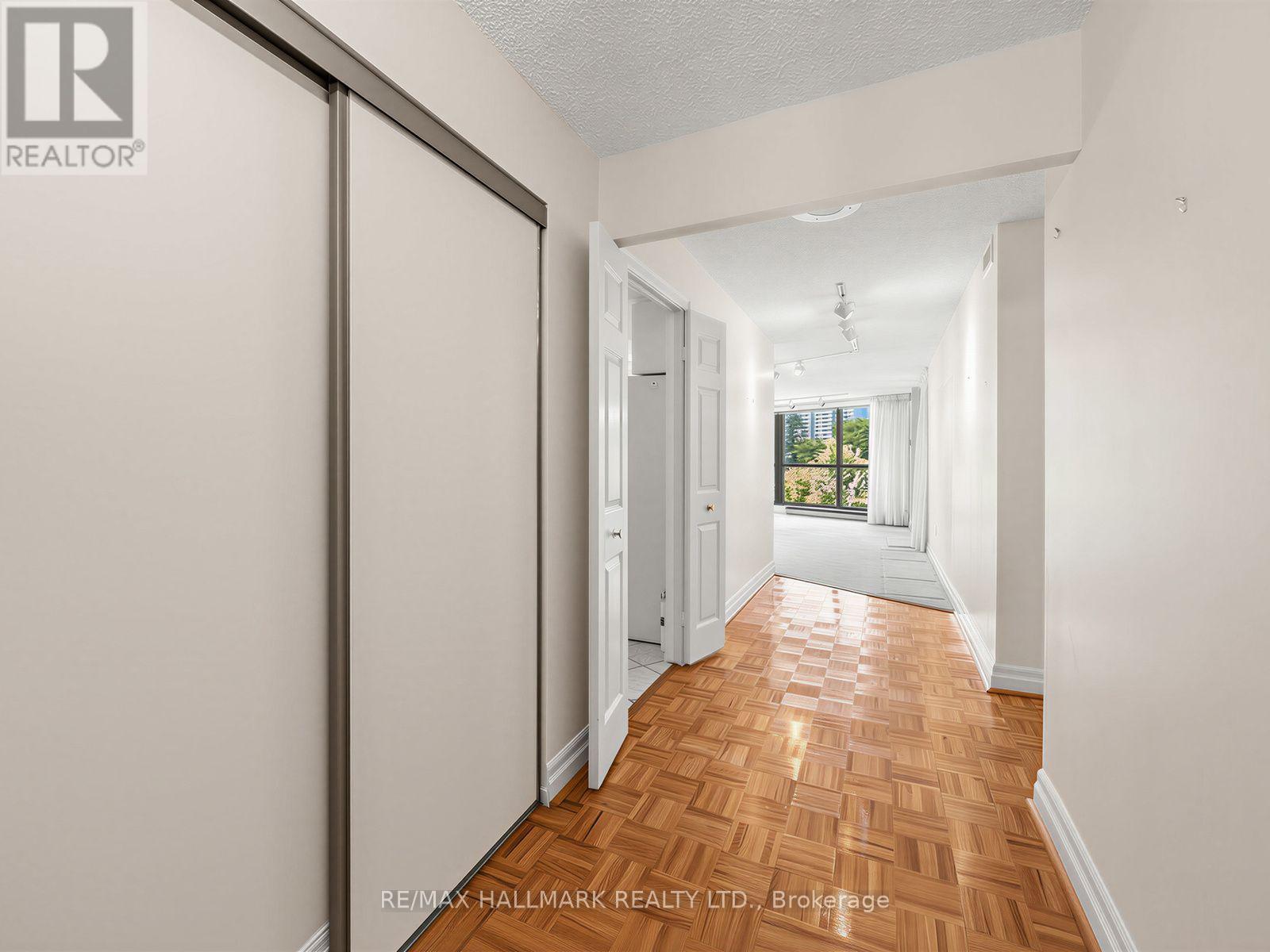 301 - 2010 Islington Avenue, Toronto, Ontario  M9P 3S8 - Photo 45 - W13845262