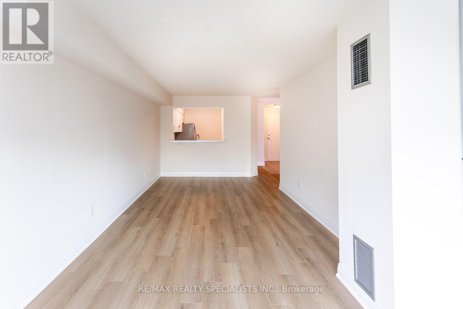 307 - 26 Hanover Road, Brampton, Ontario  L6S 4T2 - Photo 14 - W13845300