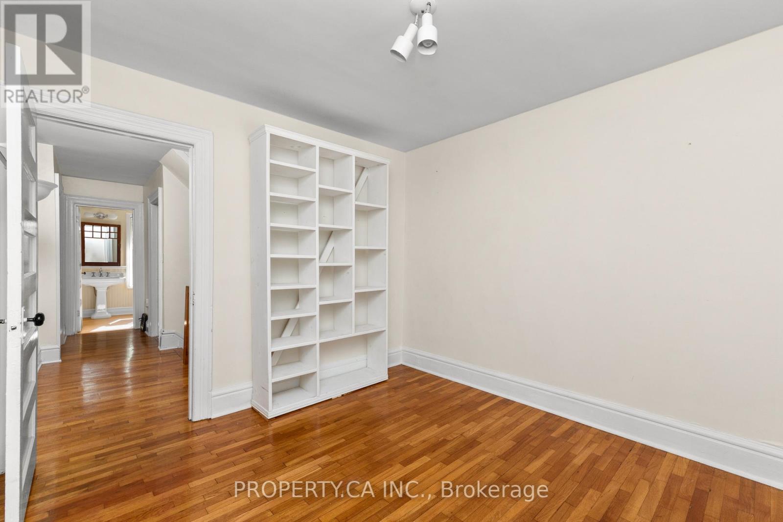 131 Pearson Avenue, Toronto, Ontario  M6R 1G4 - Photo 15 - W13845332
