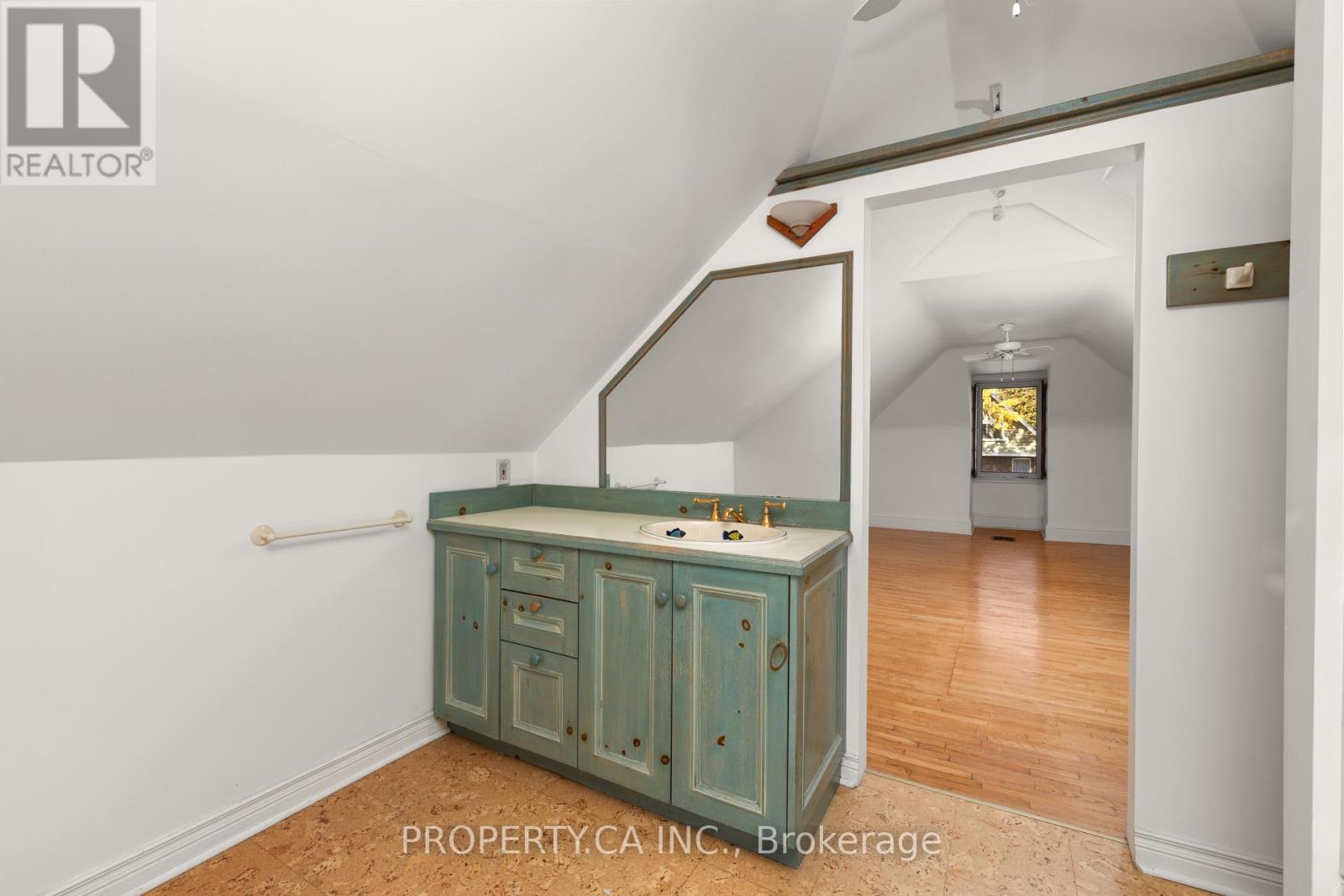 131 Pearson Avenue, Toronto, Ontario  M6R 1G4 - Photo 25 - W13845332