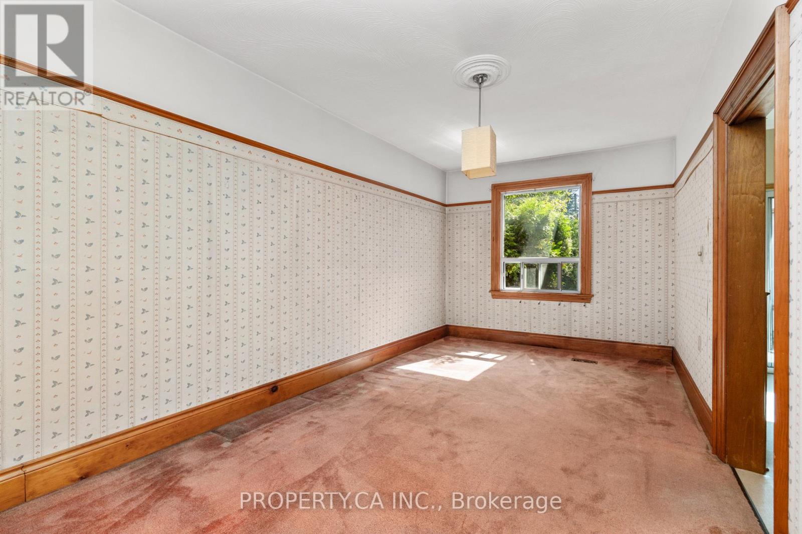 131 Pearson Avenue, Toronto, Ontario  M6R 1G4 - Photo 7 - W13845332