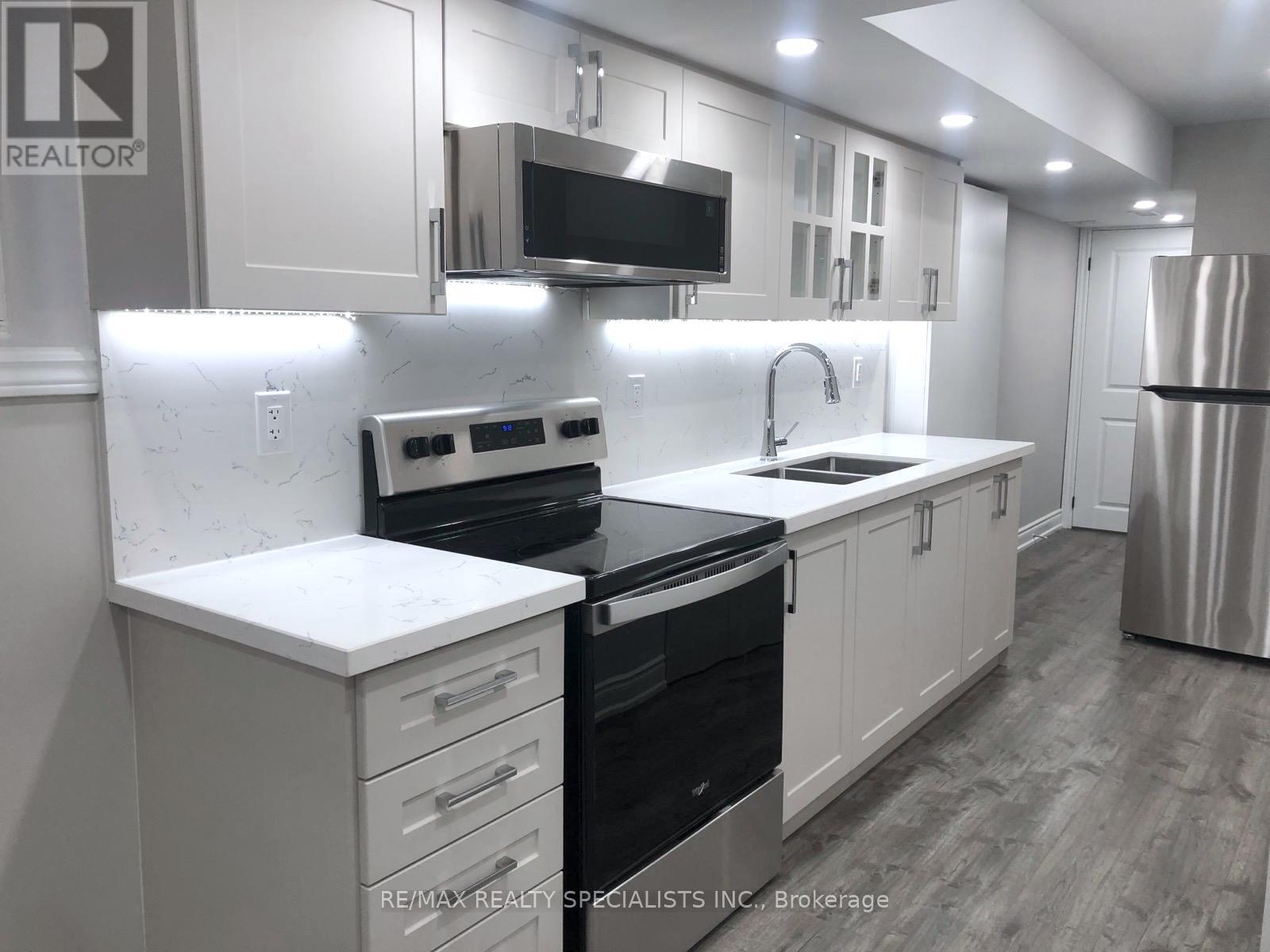 Bsmt - 471 Violet Gate, Milton, Ontario  L9E 1X6 - Photo 2 - W13845378