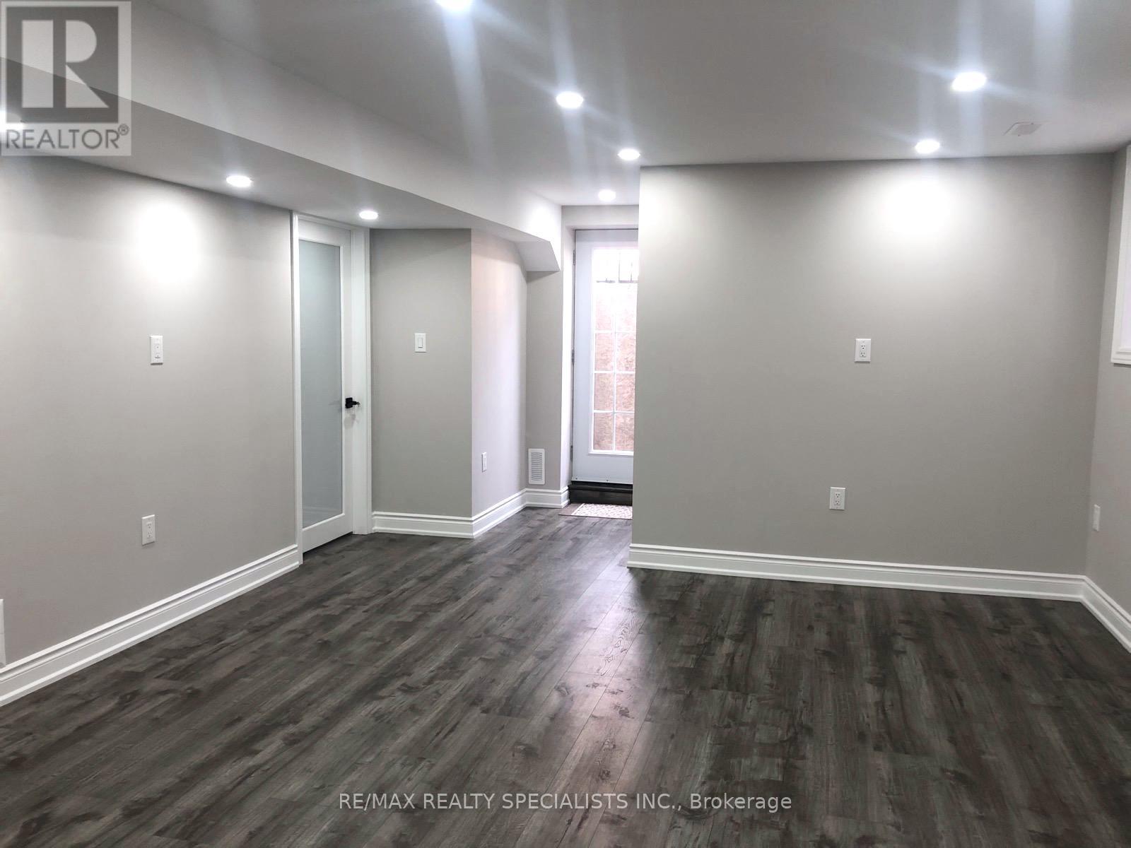 Bsmt - 471 Violet Gate, Milton, Ontario  L9E 1X6 - Photo 6 - W13845378