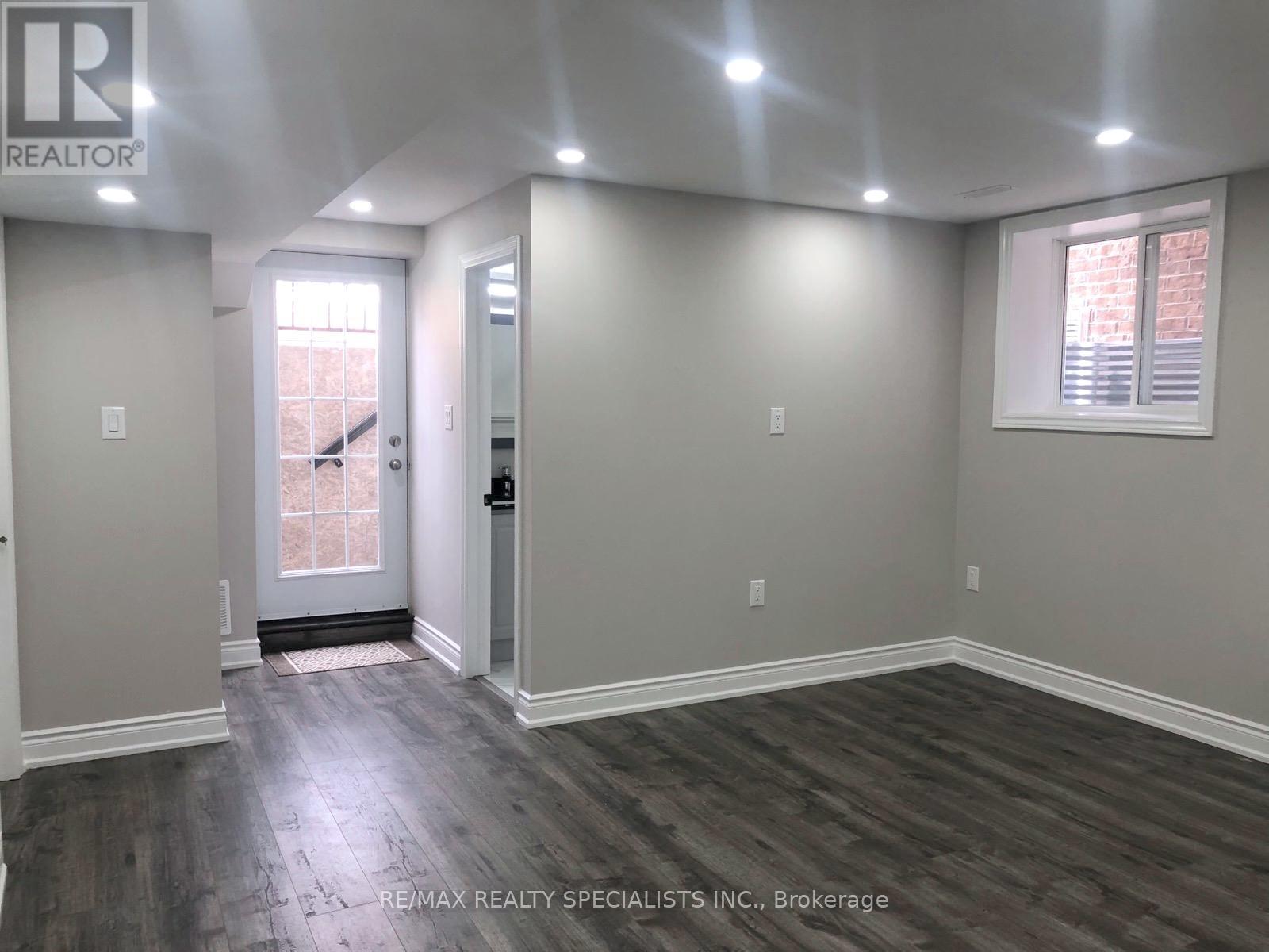 Bsmt - 471 Violet Gate, Milton, Ontario  L9E 1X6 - Photo 7 - W13845378