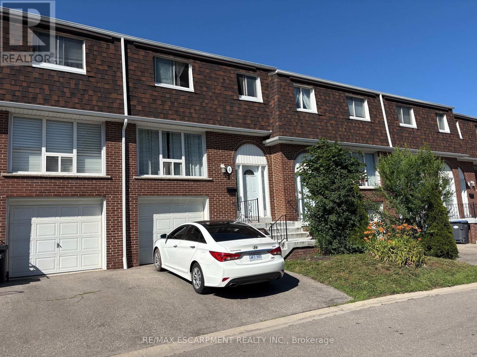 4 - 2380 Bromsgrove Road, Mississauga, Ontario  L5J 4E6 - Photo 1 - W13845398