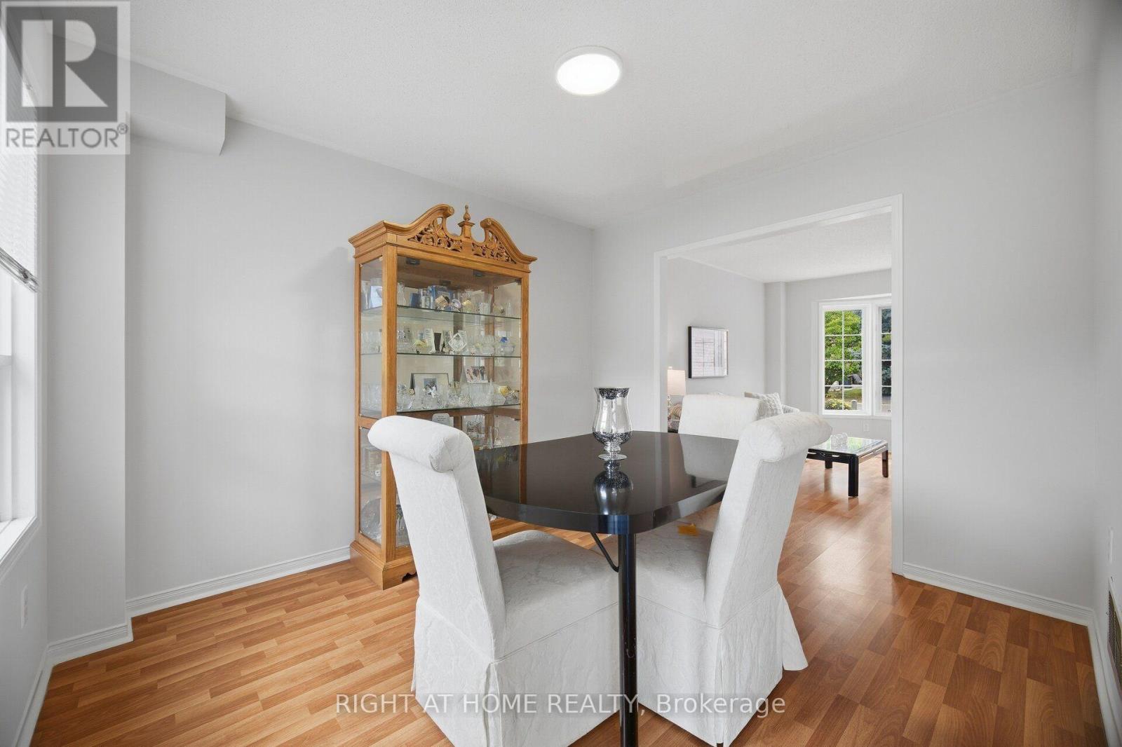 3970 Worthview Place, Mississauga, Ontario  L5N 6S7 - Photo 10 - W13845426