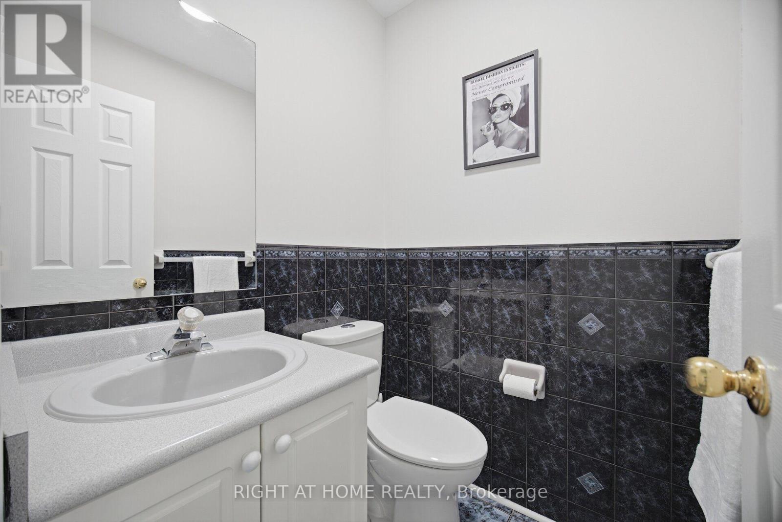 3970 Worthview Place, Mississauga, Ontario  L5N 6S7 - Photo 18 - W13845426
