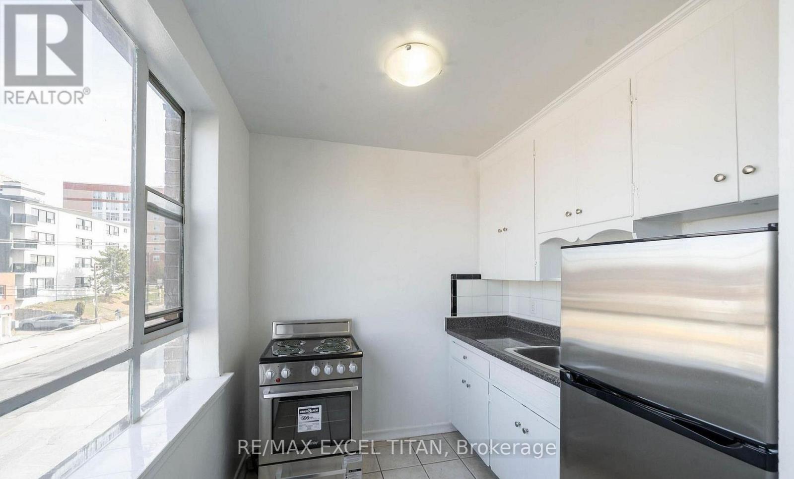 G1 - 2505 Eglinton Avenue W, Toronto, Ontario  M1K 2R1 - Photo 4 - W13845440