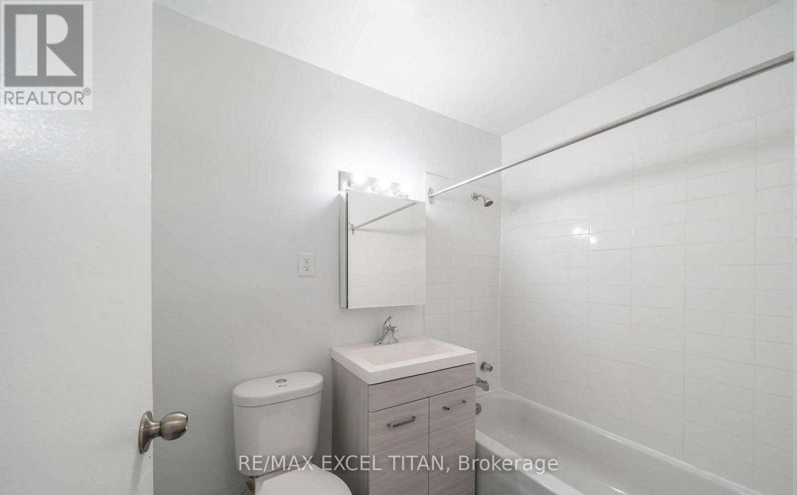 G1 - 2505 Eglinton Avenue W, Toronto, Ontario  M1K 2R1 - Photo 5 - W13845440
