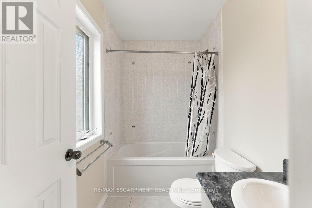 173 Whitwell Way, Hamilton, Ontario  L0R 1C0 - Photo 8 - X13845322