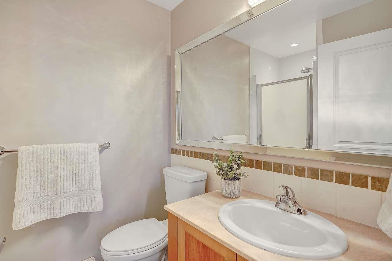 4th floor 15350 16A AVENUE