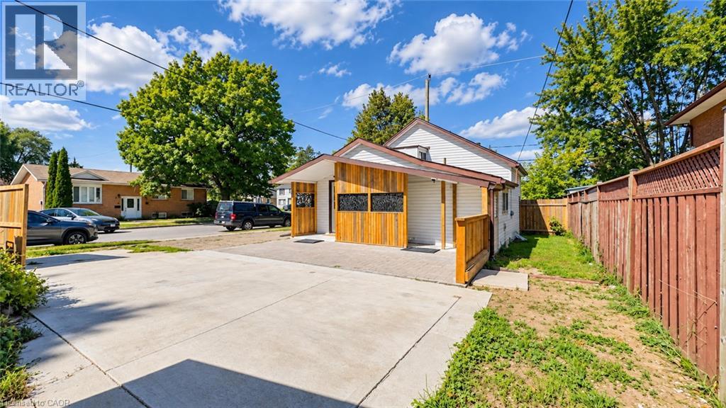 76 Avenue Road, Cambridge, Ontario  N1R 1C1 - Photo 3 - 40866808