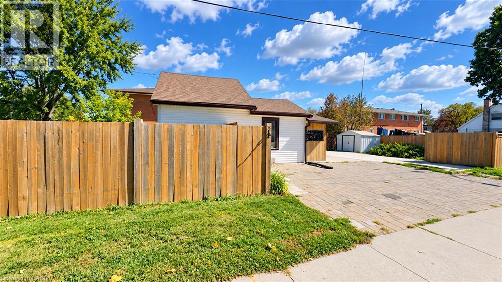 76 Avenue Road, Cambridge, Ontario  N1R 1C1 - Photo 6 - 40866808