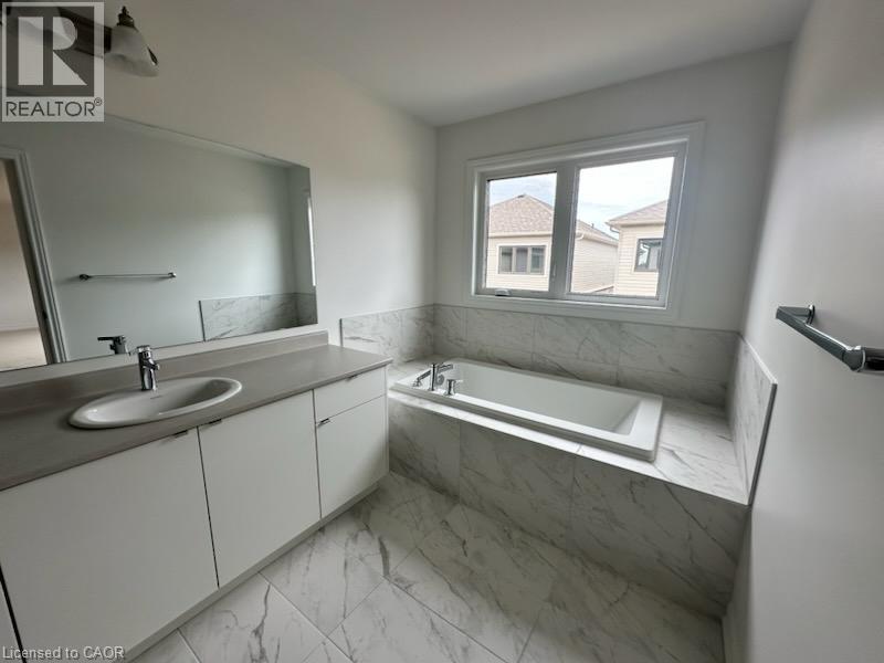 39 Phoenix Boulevard, Barrie, Ontario  L9J 0P6 - Photo 16 - 40867643