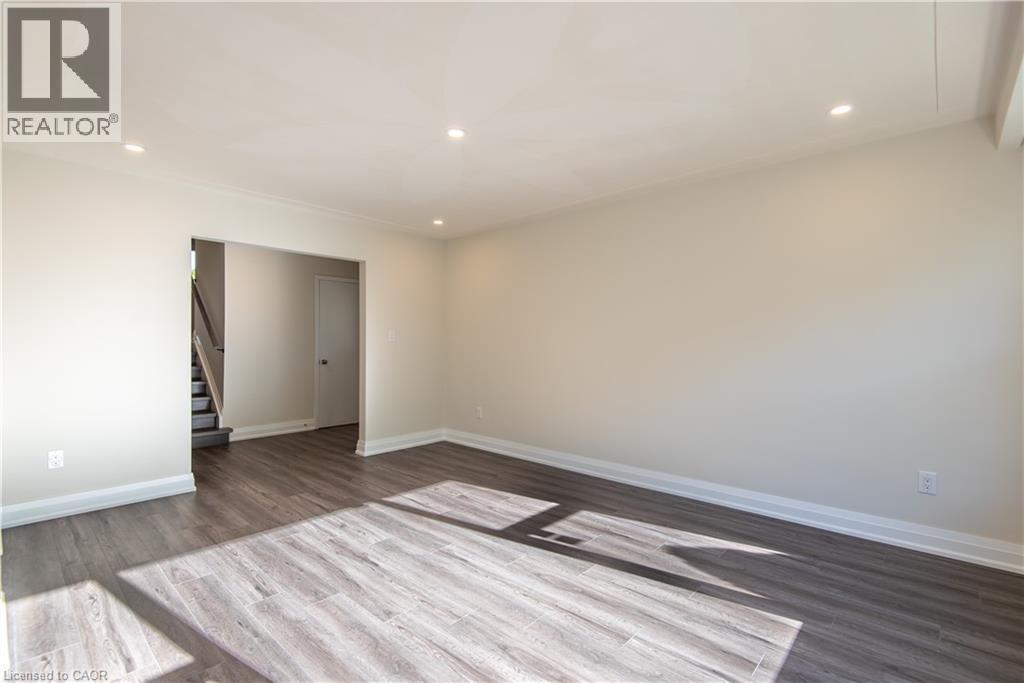 308 Mount Albion Road Unit# 1, Hamilton, Ontario  L8K 5T2 - Photo 8 - 40867695