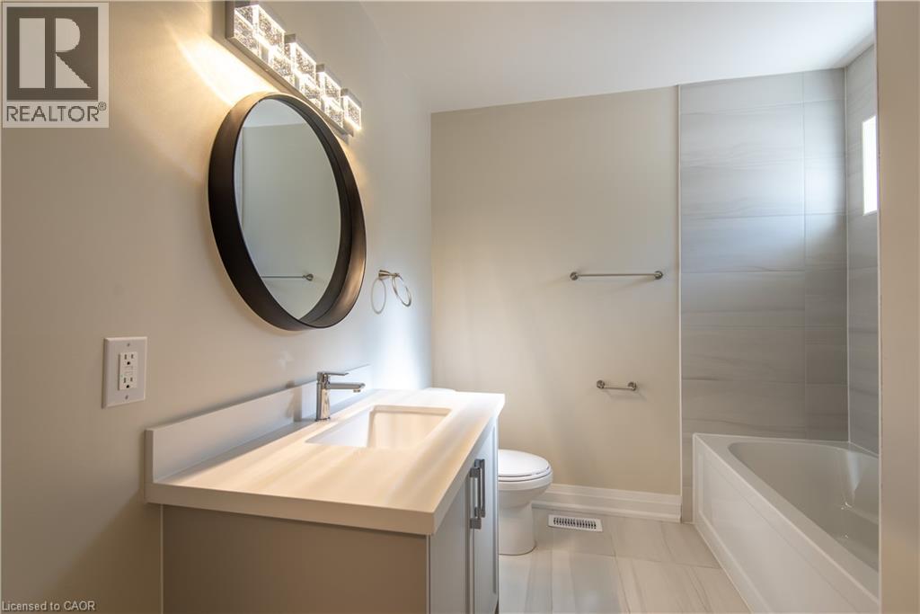 308 Mount Albion Road Unit# 1, Hamilton, Ontario  L8K 5T2 - Photo 13 - 40867695