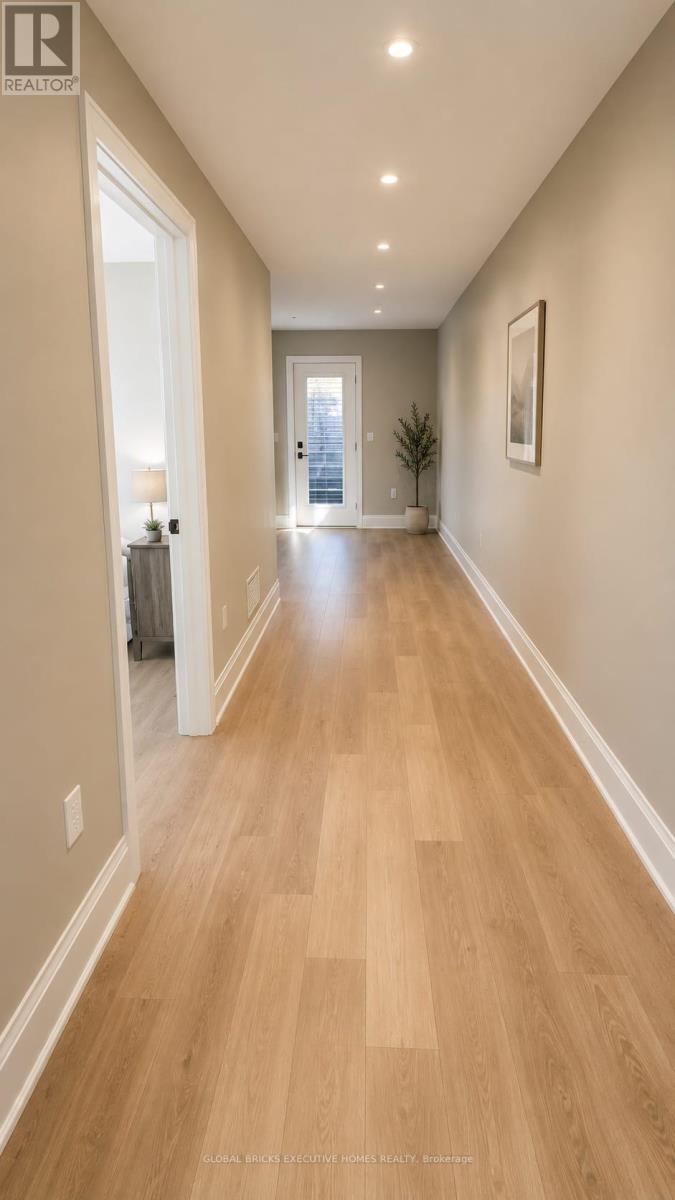 35 Luverne Avenue, Toronto, Ontario  M3H 1R7 - Photo 11 - C13740556