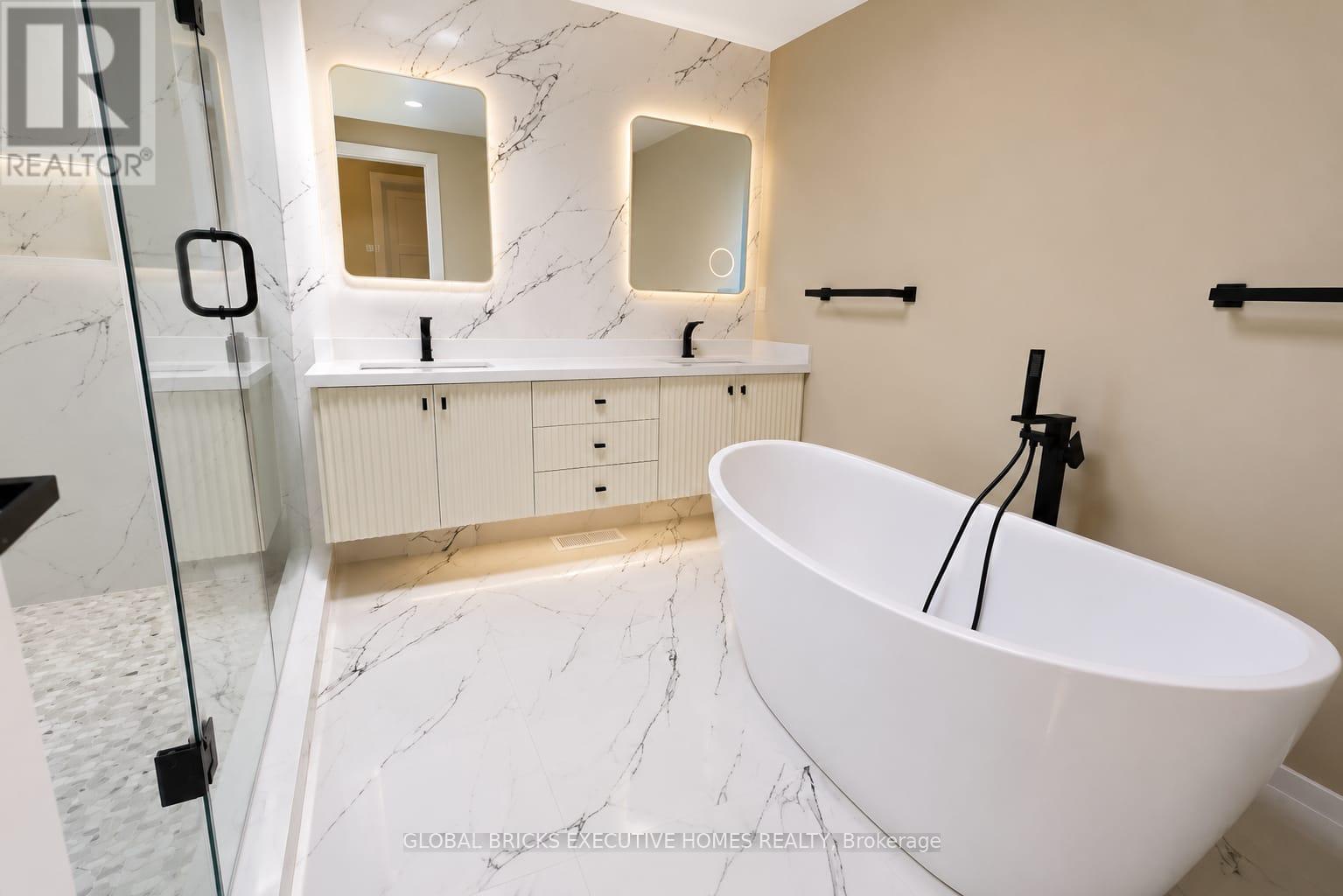 35 Luverne Avenue, Toronto, Ontario  M3H 1R7 - Photo 23 - C13740556