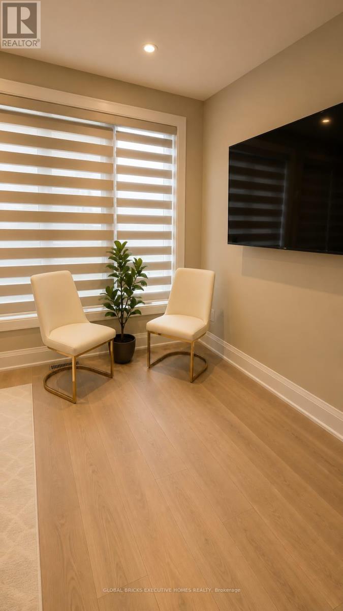 35 Luverne Avenue, Toronto, Ontario  M3H 1R7 - Photo 18 - C13740556