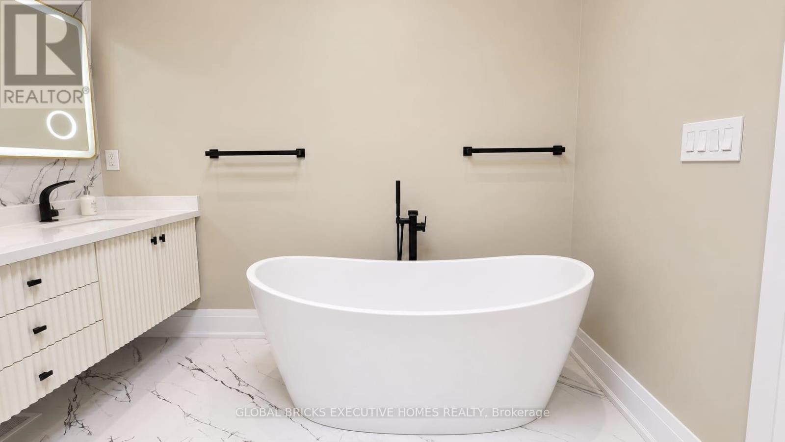 35 Luverne Avenue, Toronto, Ontario  M3H 1R7 - Photo 26 - C13740556