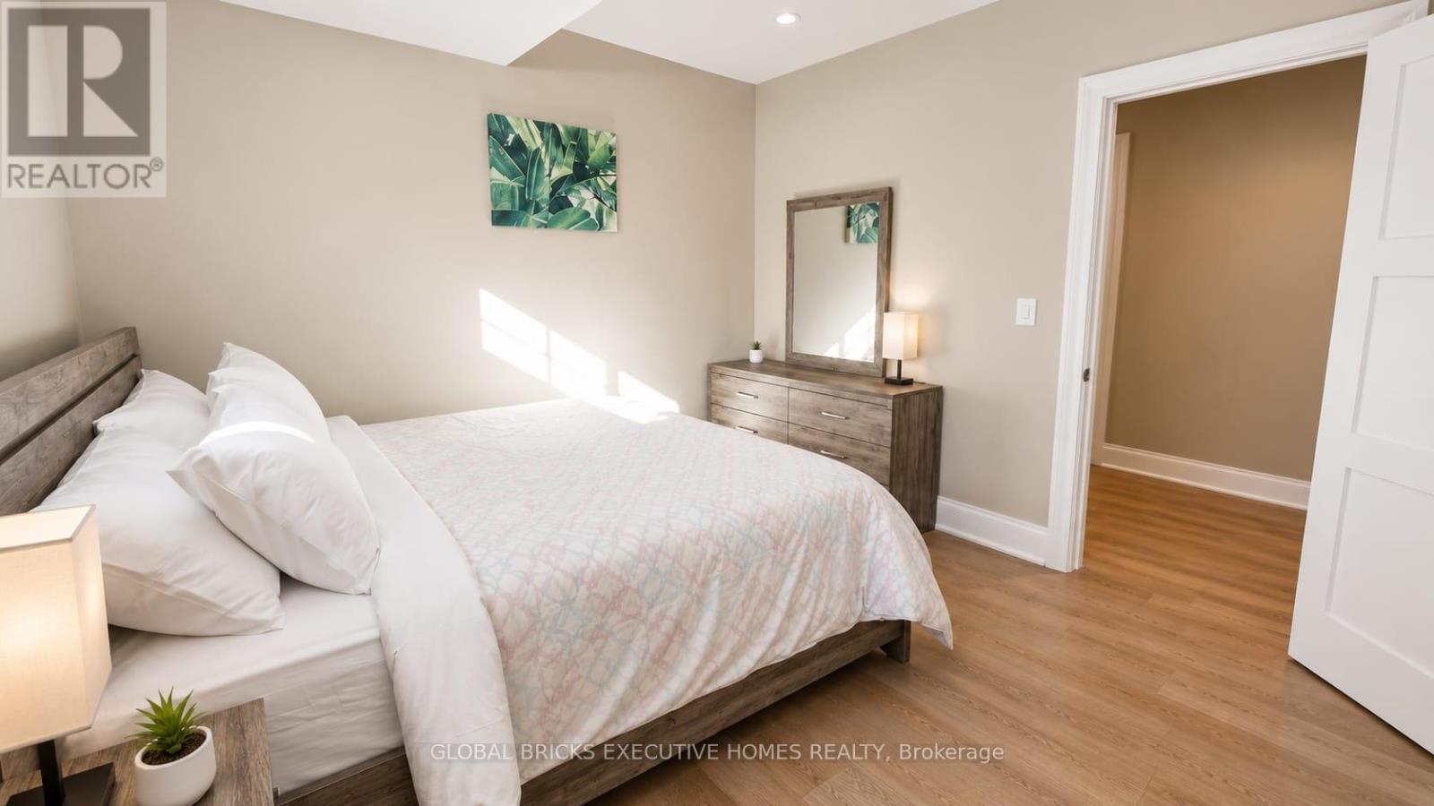 35 Luverne Avenue, Toronto, Ontario  M3H 1R7 - Photo 38 - C13740556