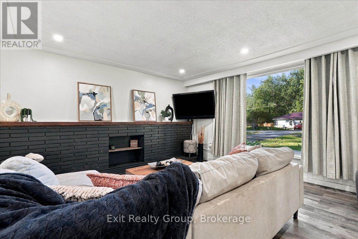 129 Harcourt Road, Quinte West, Ontario  K8V 0M6 - Photo 11 - X13845546