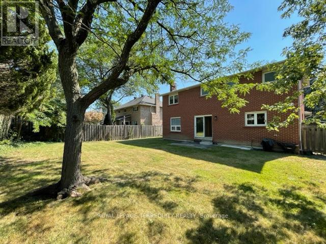 743 Fieldstone Road, Mississauga, Ontario  L5C 3K7 - Photo 46 - W13633576