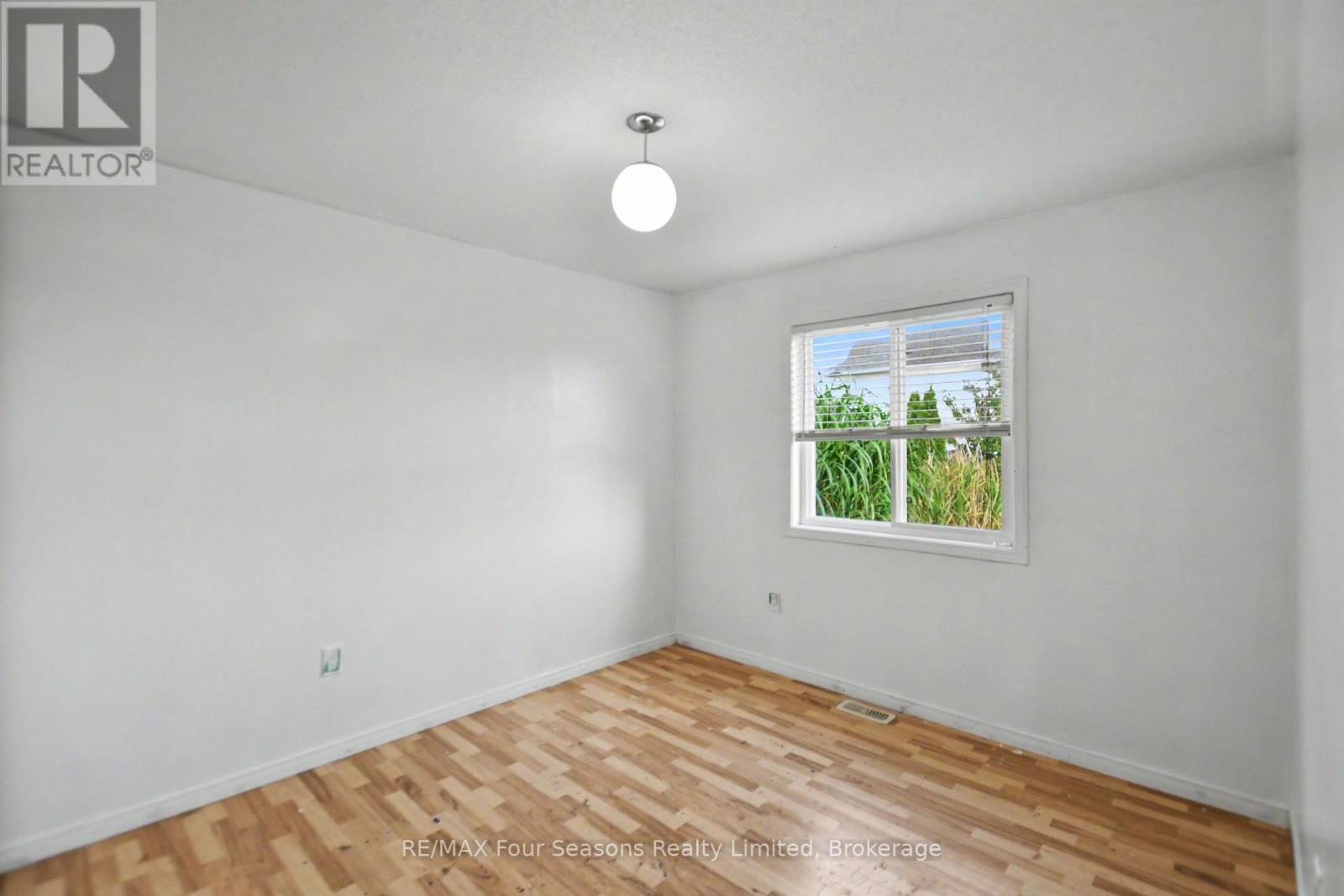 267 Spruce Street, Clearview (Stayner), Ontario  L0M 1S0 - Photo 18 - S13845490